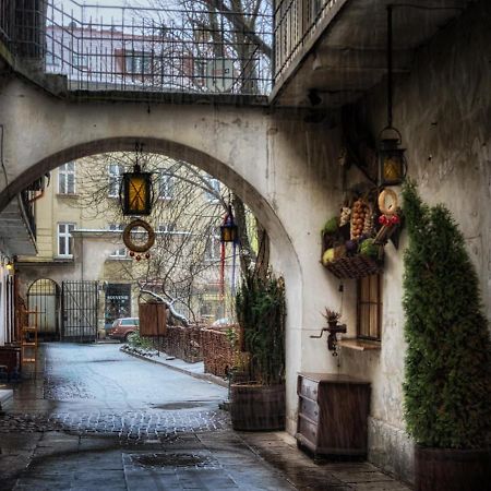 Golden Queen Apartments Jewish District Красков Екстериор снимка